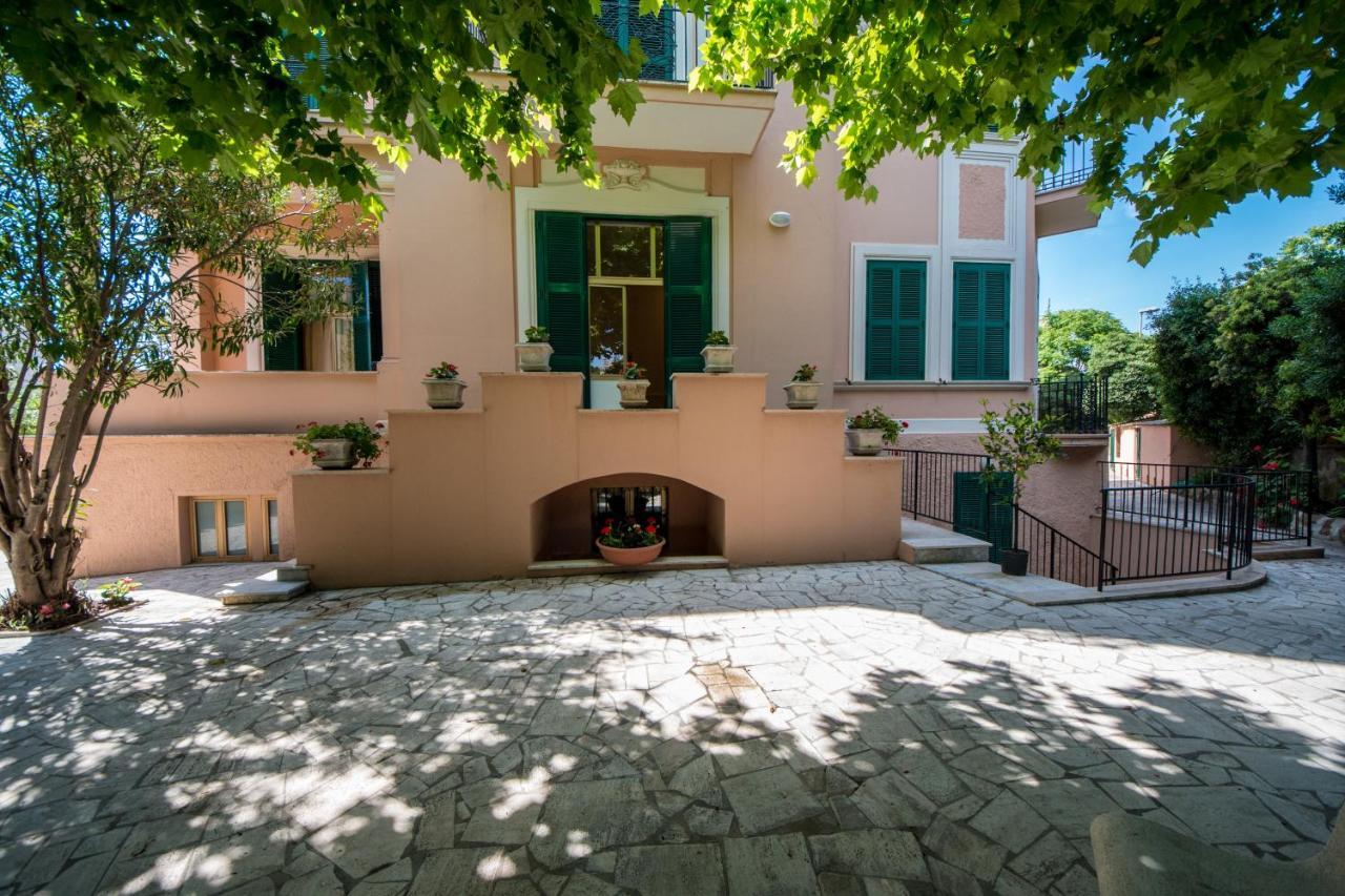 Ostello San Luigi Orione Anzio Bagian luar foto